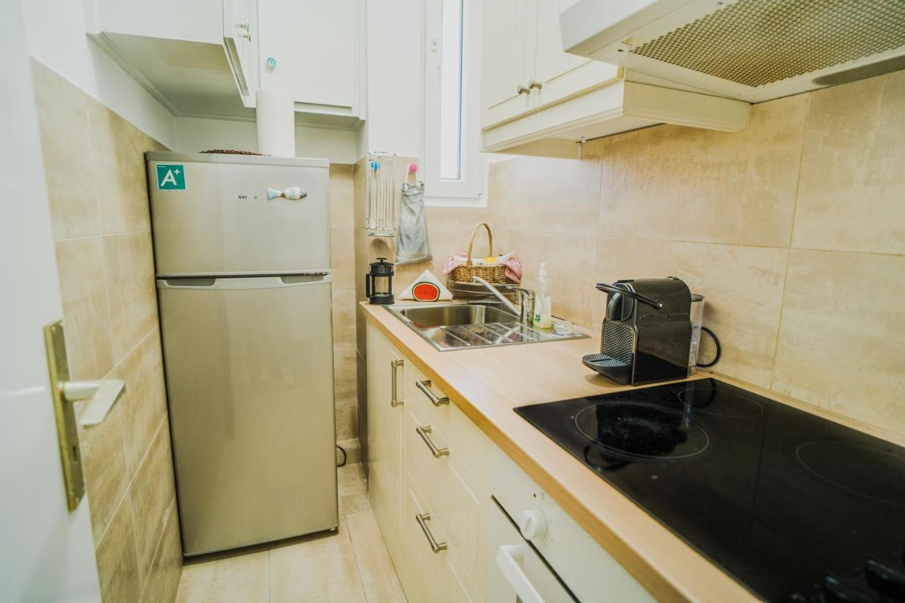 Green Apartment Ground Floor Feel Like Home Properties Saronida Exterior foto