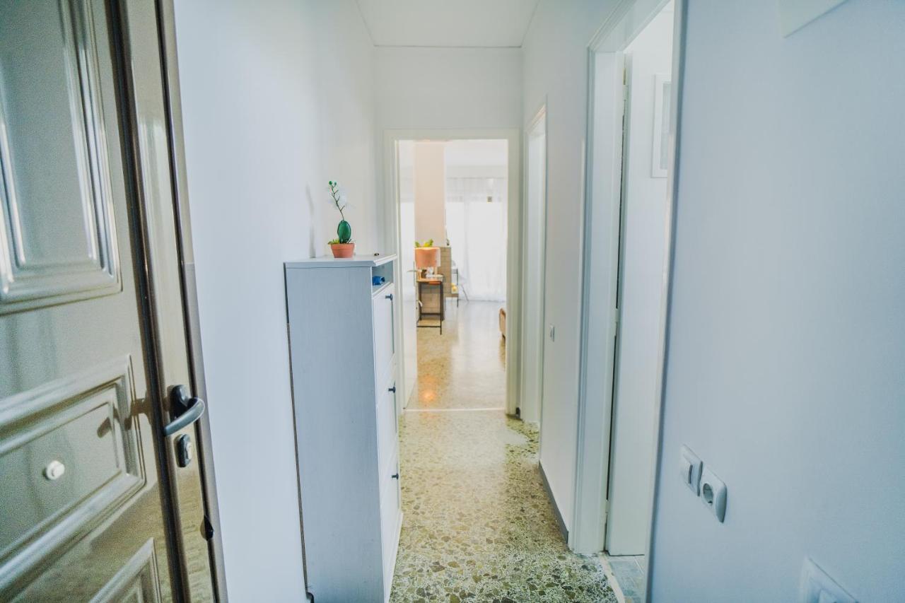 Green Apartment Ground Floor Feel Like Home Properties Saronida Exterior foto